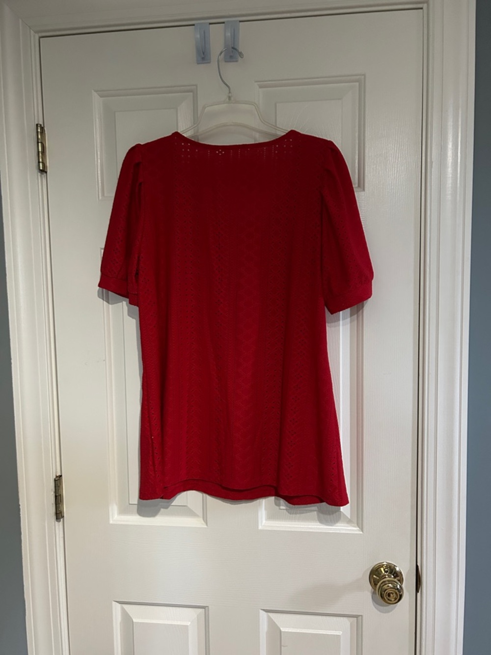 Lady’s top - Picture 2 of 5